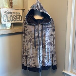 Lularoe Bethany Velour Zip Up Hoodie Pockets Camouflage Gray NWT
